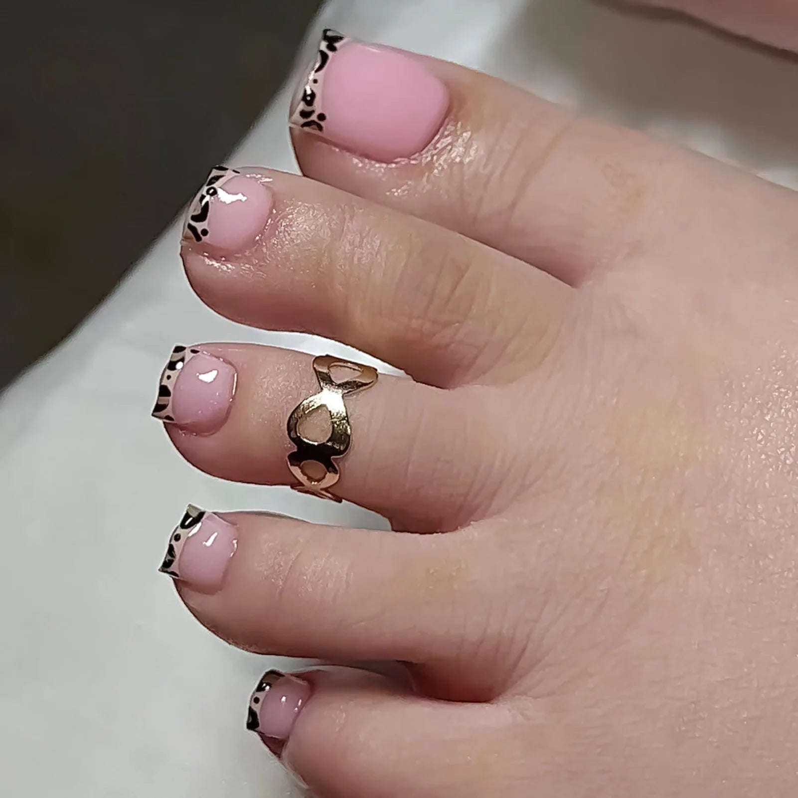 24pcs French Pink False Toenails White Bow Design Summer Press On Nail for Feet Wearable Square Fake Nails Patch Manicure Set - Paola Center