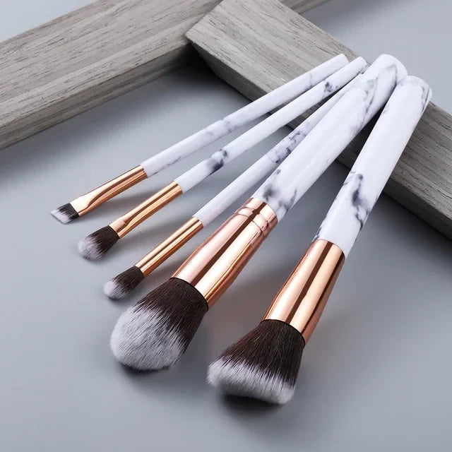 makeup brush