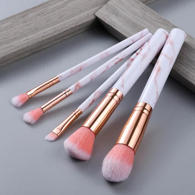 makeup brush